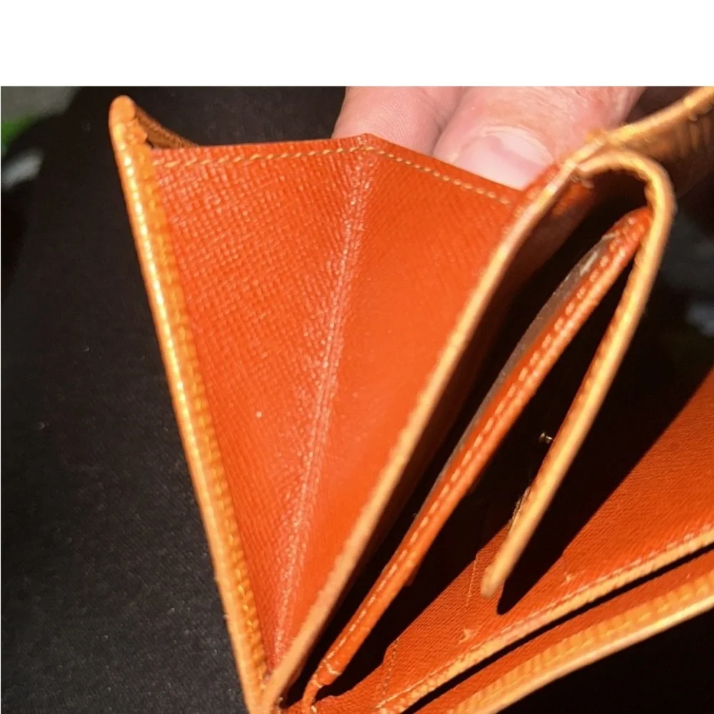 LOUIS VUITTON ELISE EPI ORANGE VINTAGE WALLET GUC